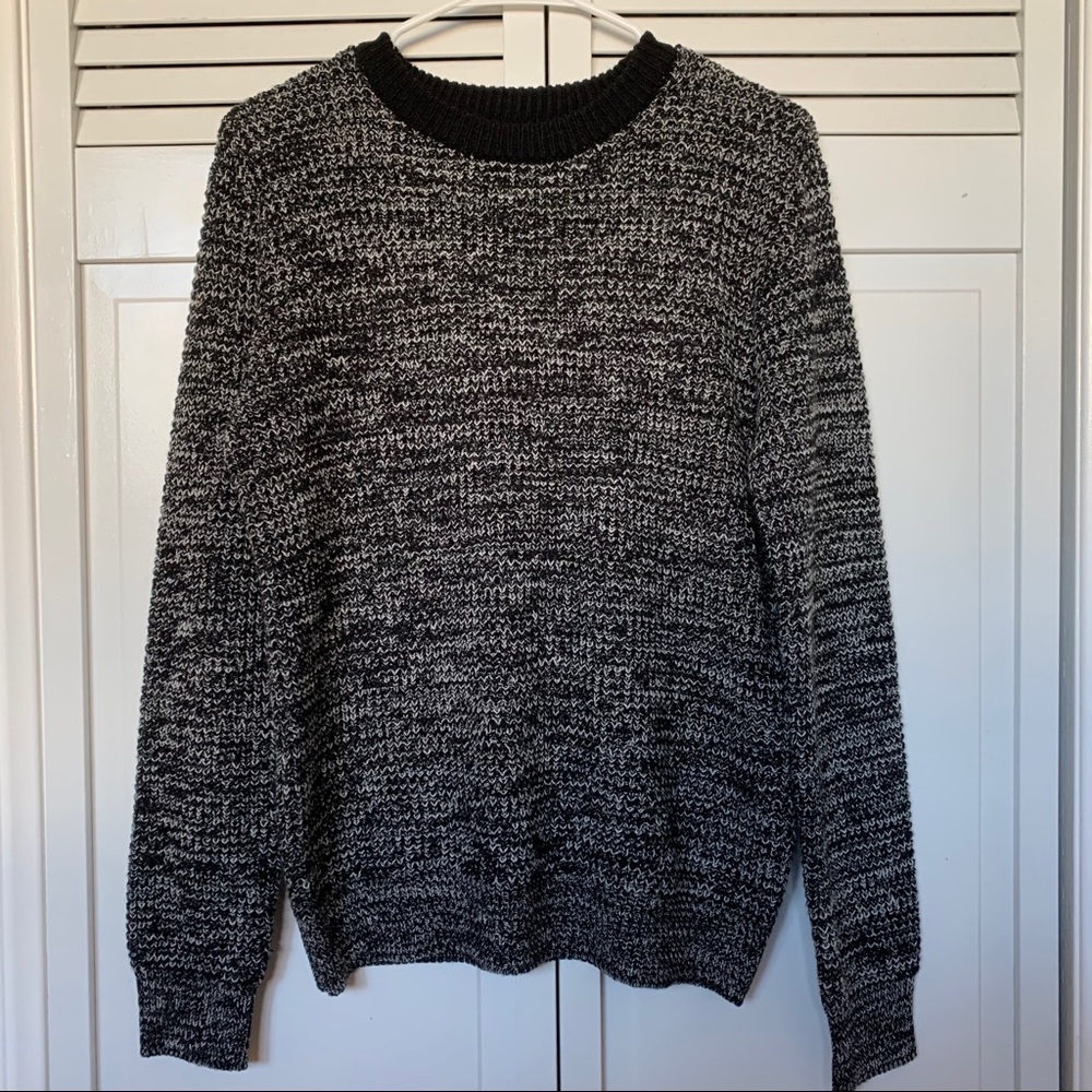 Oversized Black Crewneck Sweater - Picture 5 of 6